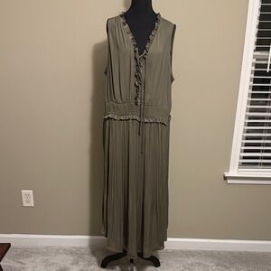 Elegant Olive Green Sleeveless Dress